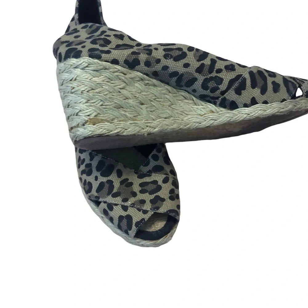 Lauren Ralph Lauren Cecilia Leopard Print Espadrille Style Wedge Sandal.Size 7.5
